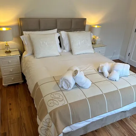 Firbrook House Nyaraló *